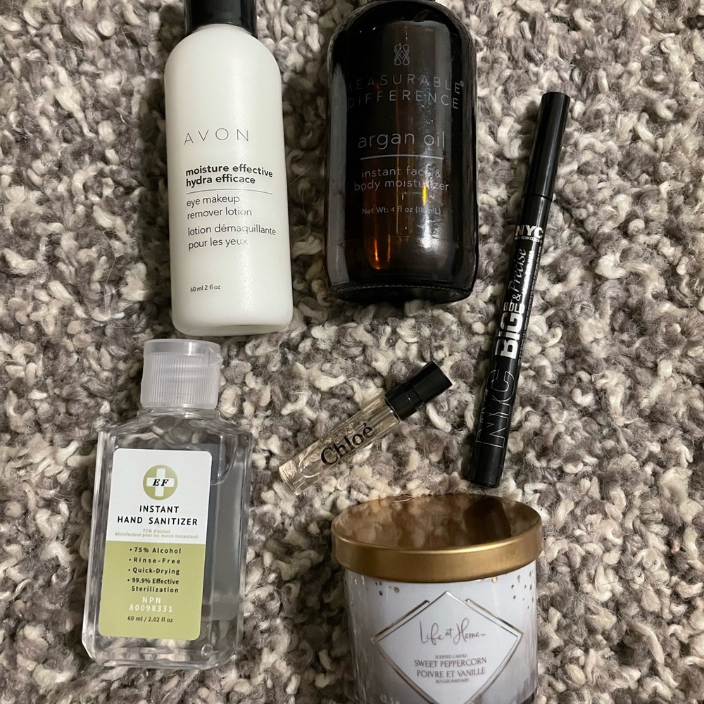 Black themed gift basket